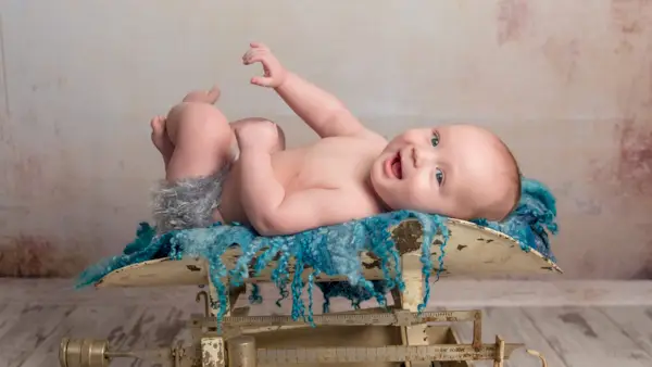 아기 체중 차트: 당신의 아기는 순조롭게 지내고 있나요?