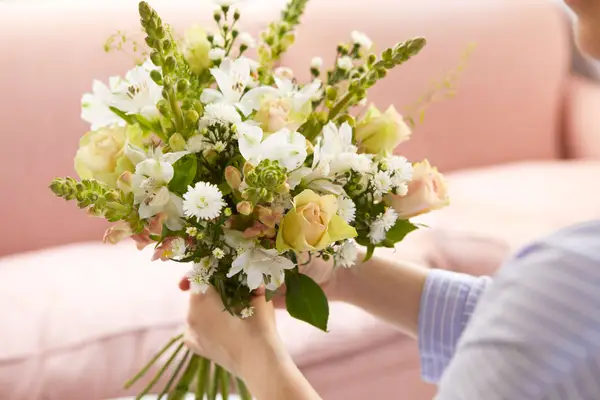 Din Diy Christmas Decorating Guide