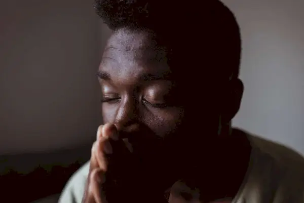 الإجهاد مقابل الإرهاق: كيفية التعرف على الفرق