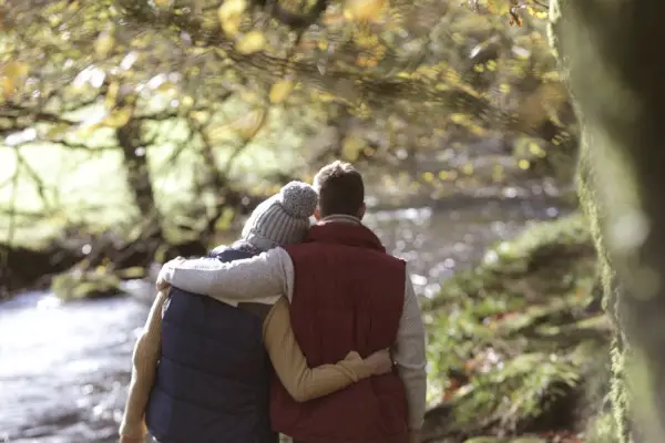 Jak se vypořádat se syndromem prázdného hnízda? Vyzkoušejte těchto 6 strategií