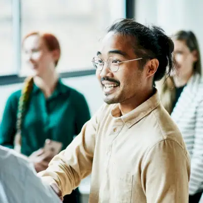 Hvordan man forbedrer interpersonelle færdigheder på arbejdspladsen