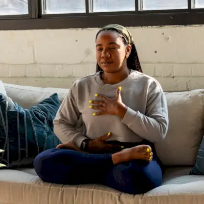 Hur (och varför) lägga till morgonmeditation till din rutin