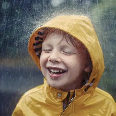 Mindfulness per a nens: beneficis i com explicar-ho als nens