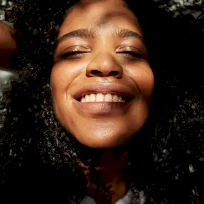 Wie man radikale Akzeptanz übt, wenn sich das Leben schwierig anfühlt