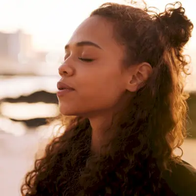 الاتصال بين العقل والجسم: ما هو وكيفية تقويته