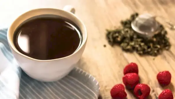 गर्भावस्था के दौरान लाल रास्पबेरी पत्ती चाय के बारे में सच्चाई