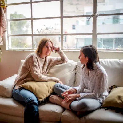 Hur man ger en uppriktig ursäkt: 7 uppmärksamma tips (och exempel)