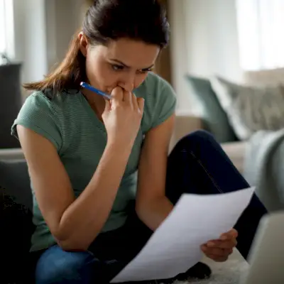 Geldangst: 5 tips om u te helpen stoppen met zorgen maken over geld