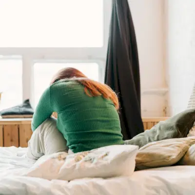 Proč mám před menstruací úzkost? 6 tipů, jak si ulevit