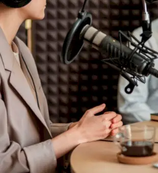 أسماء البرامج الإذاعية: 160 إبداعاً وأصيلاً