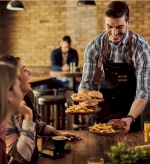 カフェテリアの 140 の名前: 創造的で独創的