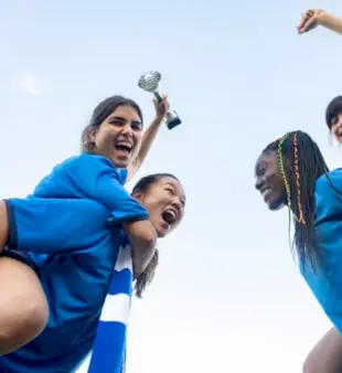 200 navn på kvinnelag: Originalt og kreativt