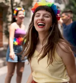 Nume pentru blocuri de carnaval 2024: 200 de nume cool și creative