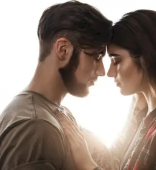 जोड़ों के लिए 200 नाम: रोमांटिक और मज़ेदार