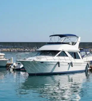 ชื่อเรือเร็วดั้งเดิมและสร้างสรรค์ 300 ชื่อ